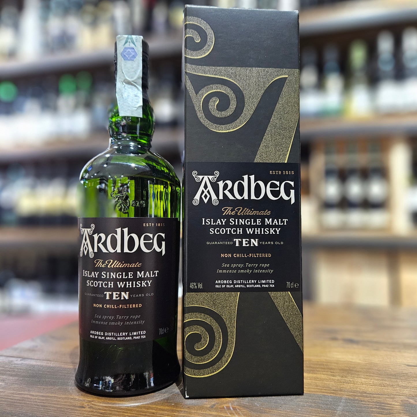 Islay Single Malt Scotch Whisky 10 Years Old - Ardbeg (0.7l - astuccio)