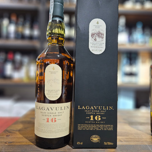 Lagavulin 16 Anni Islay Single Malt Scotch Whisky 70cl (Astucciato)